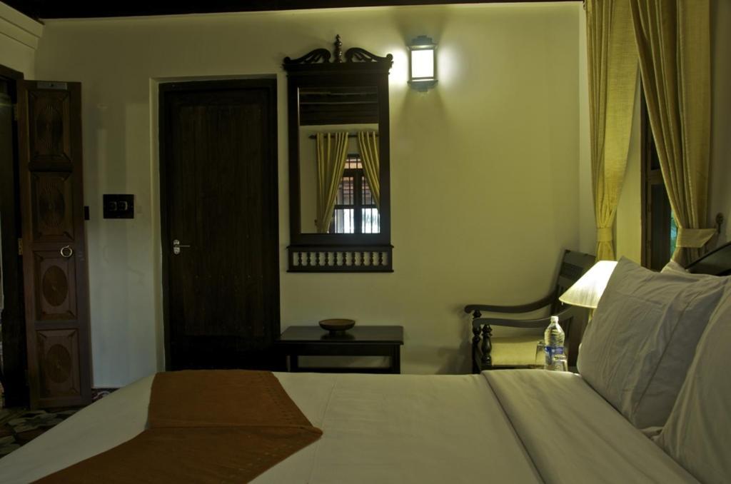 Plumeria Lake Resort & Spa Vayalār Esterno foto