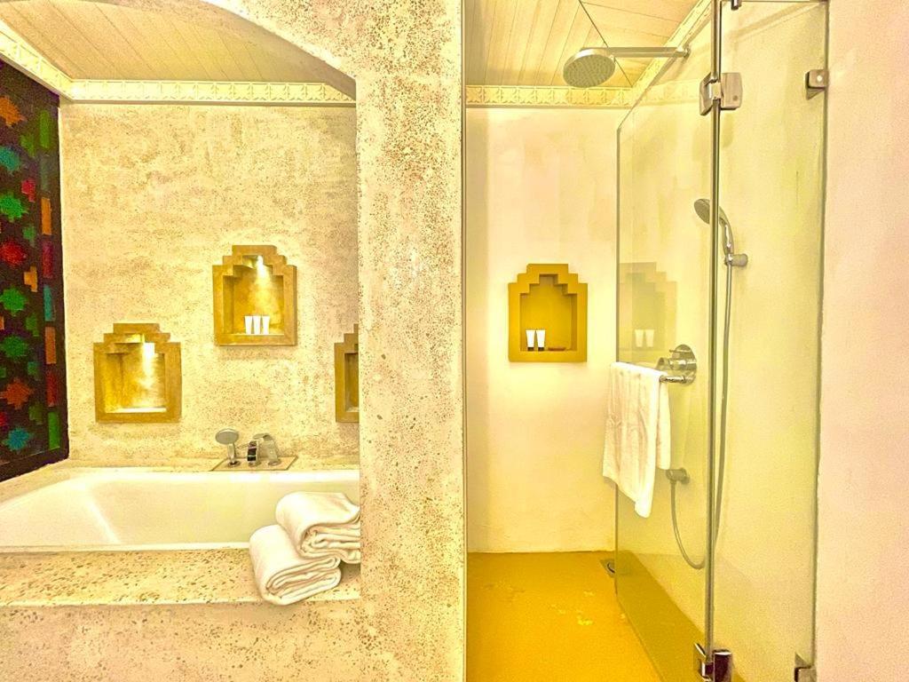 Plumeria Lake Resort & Spa Vayalār Esterno foto