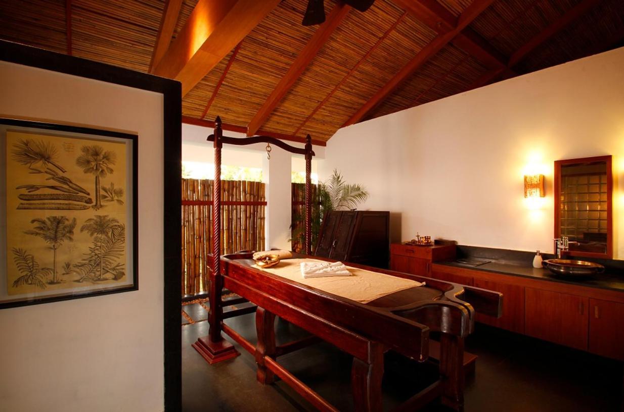 Plumeria Lake Resort & Spa Vayalār Esterno foto