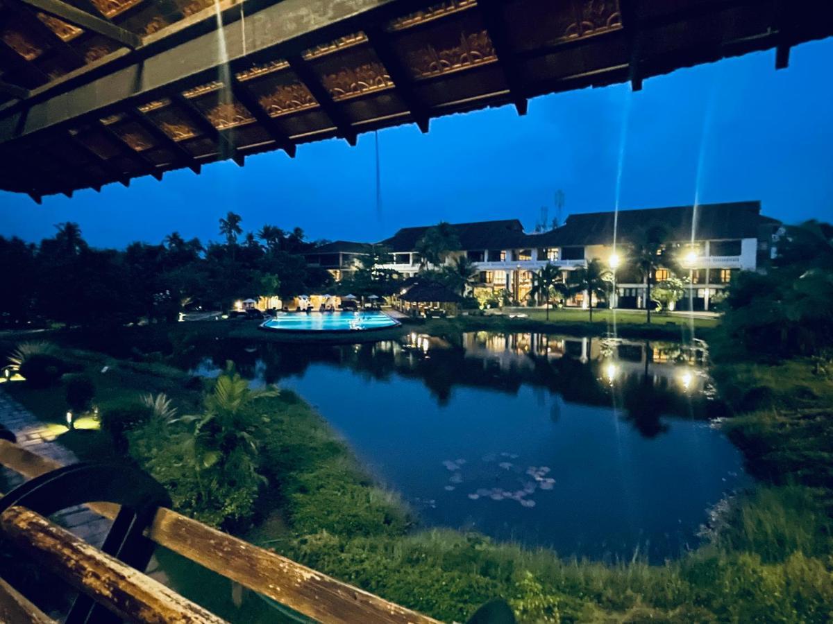 Plumeria Lake Resort & Spa Vayalār Esterno foto