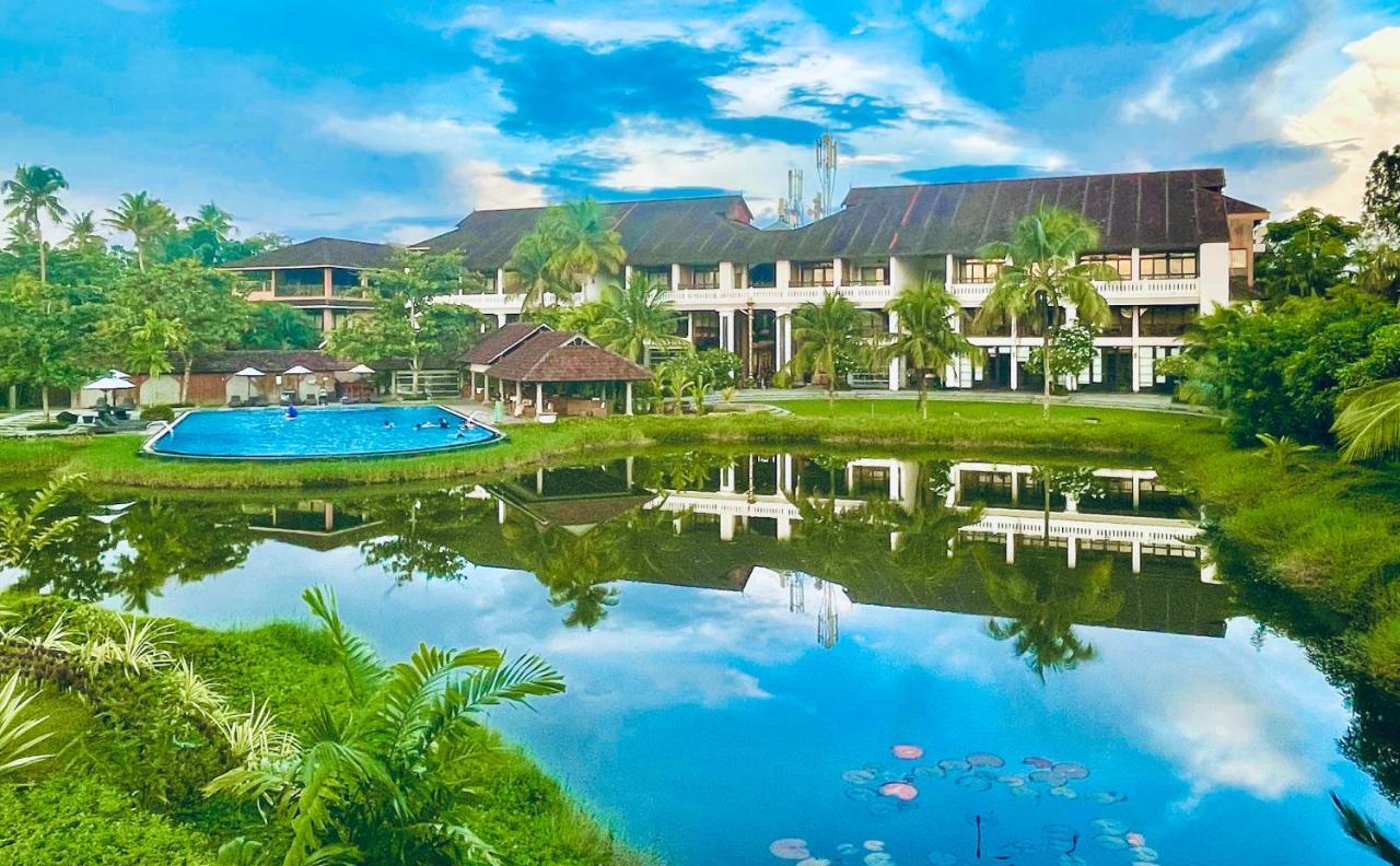Plumeria Lake Resort & Spa Vayalār Esterno foto