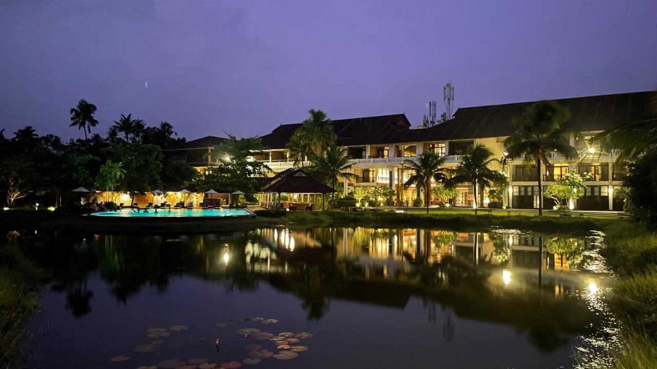 Plumeria Lake Resort & Spa Vayalār Esterno foto
