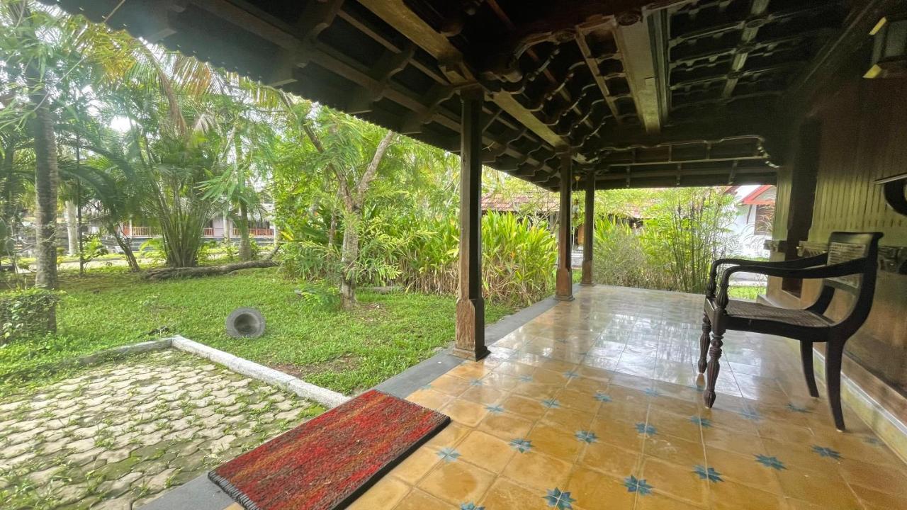 Plumeria Lake Resort & Spa Vayalār Esterno foto