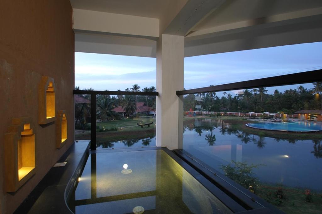 Plumeria Lake Resort & Spa Vayalār Esterno foto