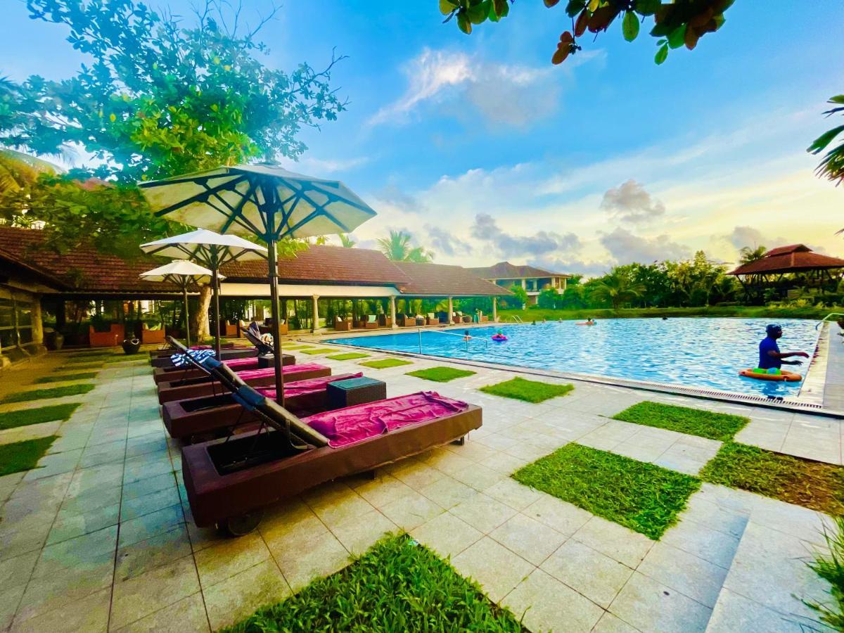 Plumeria Lake Resort & Spa Vayalār Esterno foto